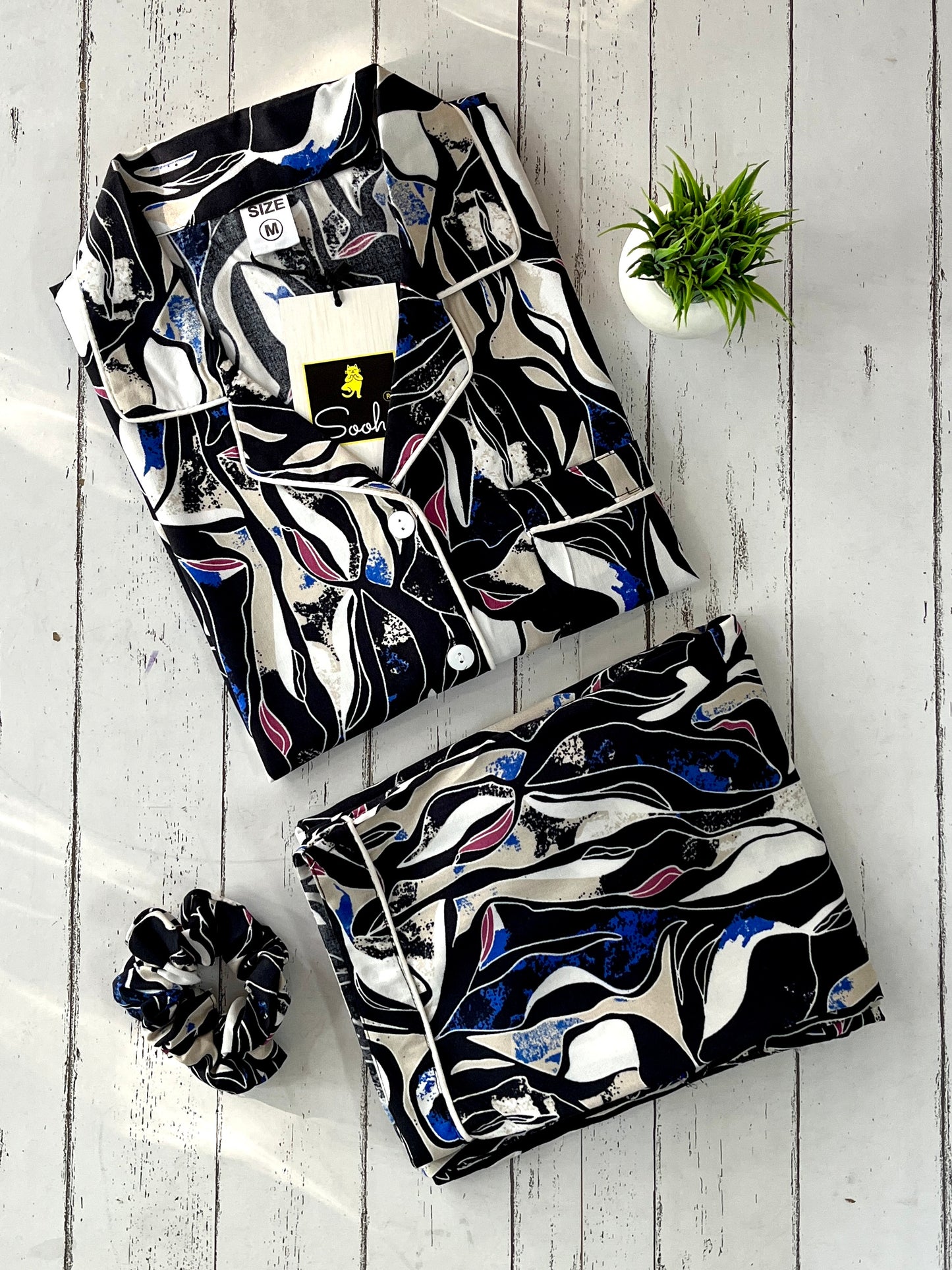 Women's Night Suit – Black Abstract Print