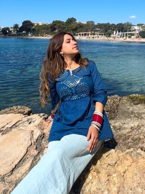 Falak Flared Kurti (Women)
