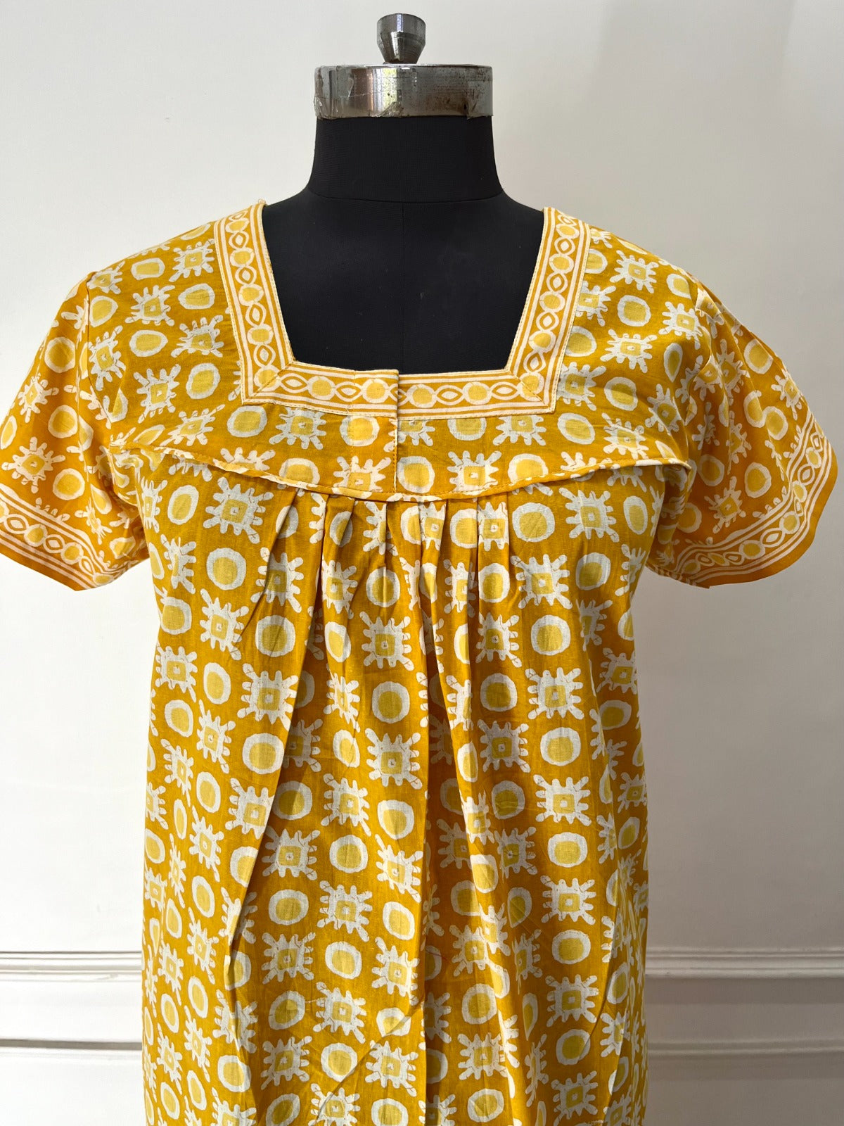 Yellow Circle Jaipuri Cotton Nighty (Women)